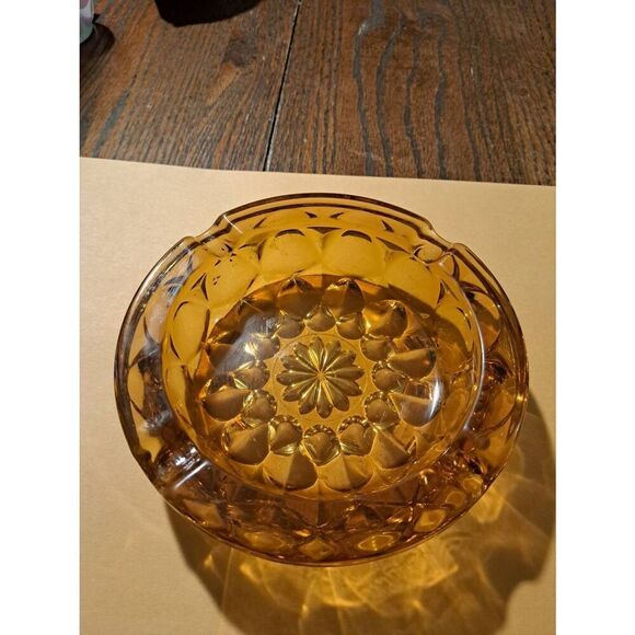 Amber glass ashtray mid century modern honey glass round starburst pattern heavy - Picture 2 of 5